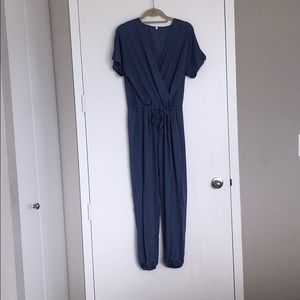 Blue short sleeved jumper with v neck tie waist